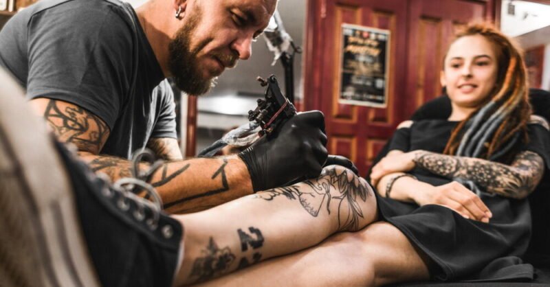 factors contributing tattoo pain differences genders 1