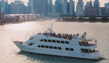 chicago private yacht charter