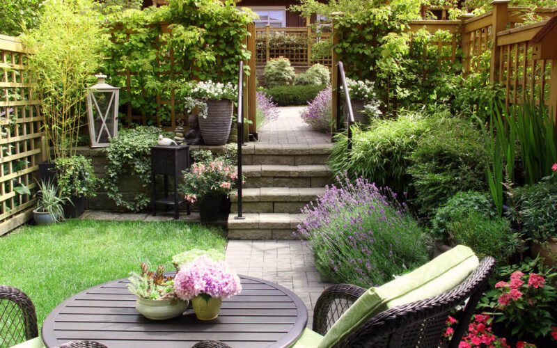 create a relaxing outdoor space at home