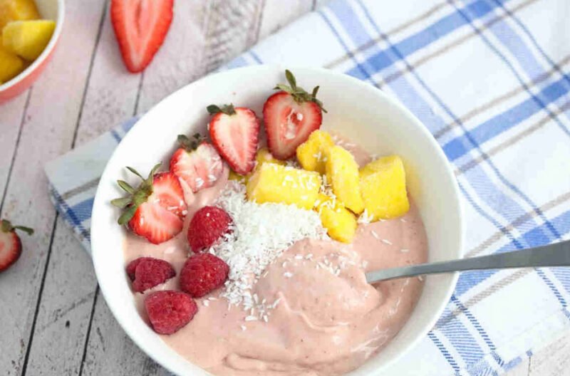 hidden dangers lurking in your strawberry smoothie bowl