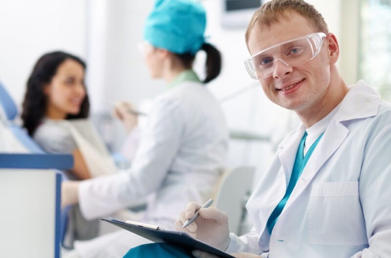 why every dental clinic needs a strong online strategy