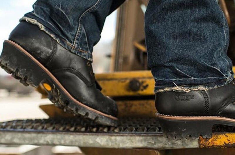 5 important safety footwear standards