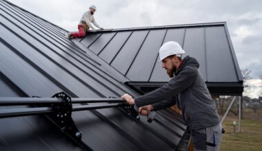 a quick seasonal roof maintenance checklist to keep you safe