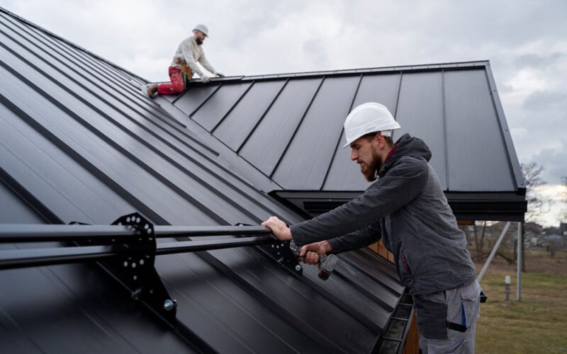 a quick seasonal roof maintenance checklist to keep you safe