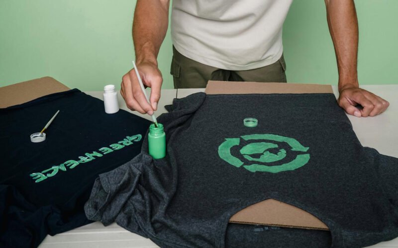 benefits of buying custom t shirts