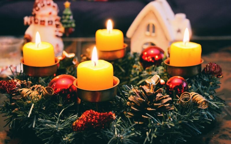 decorating with a nod to the season without going overboard (2)