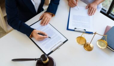 how to choose a lawyer based on your specific legal needs