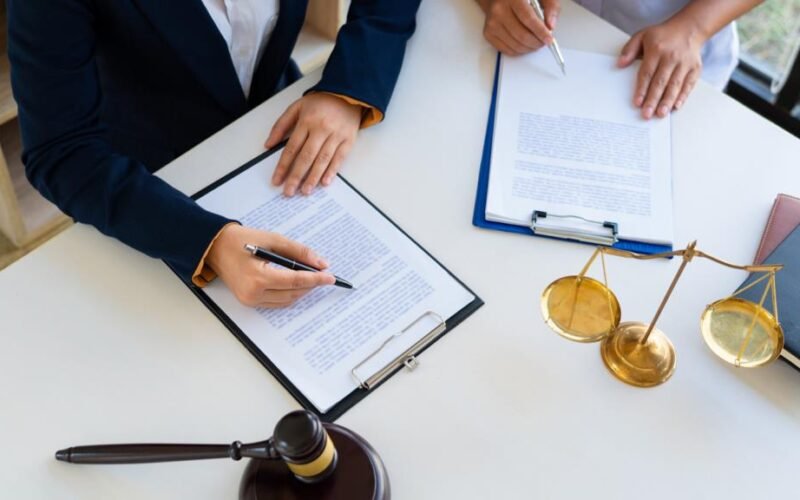 how to choose a lawyer based on your specific legal needs