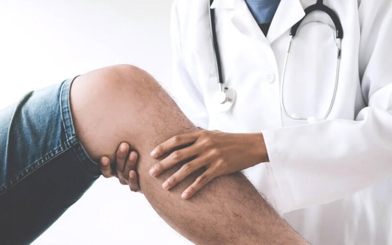 knee injury doctor