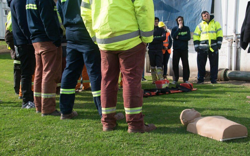 master cpr with accredited certification training programs