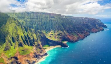 the ultimate way to experience kauai's na pali coast (1)