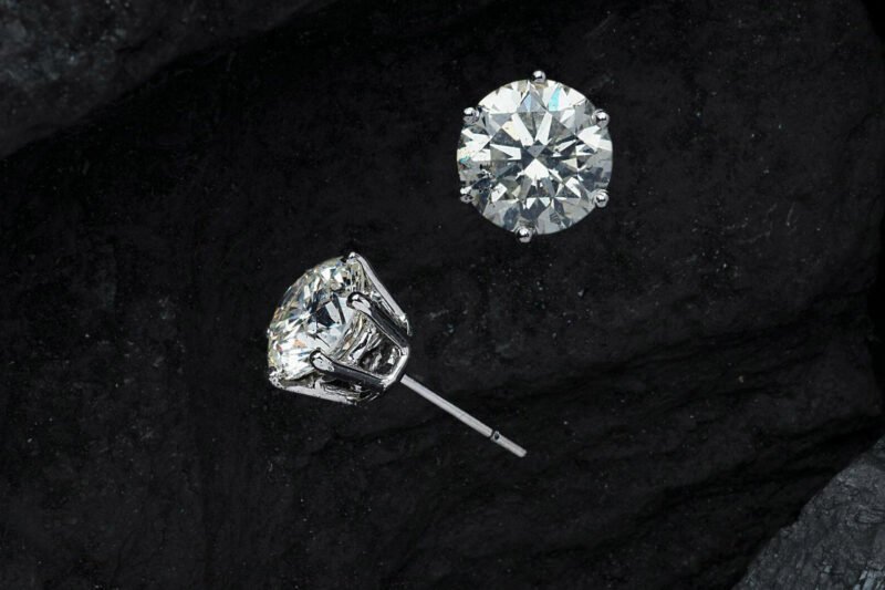 timeless elegance with classic diamond stud earrings