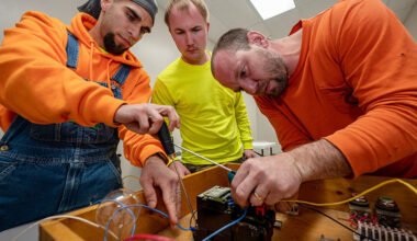electrician apprenticeships