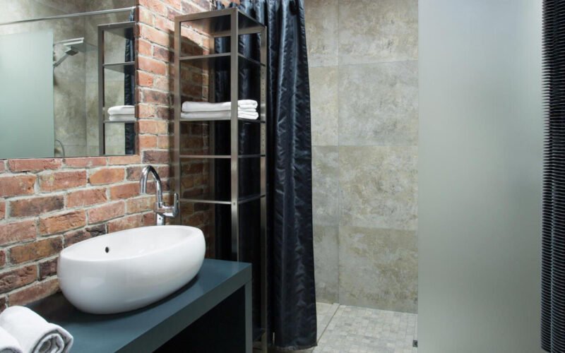 four modern bathroom design elements for a luxe look