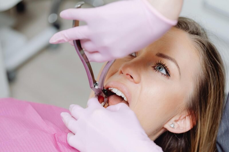 guide to choosing the right dental clinic