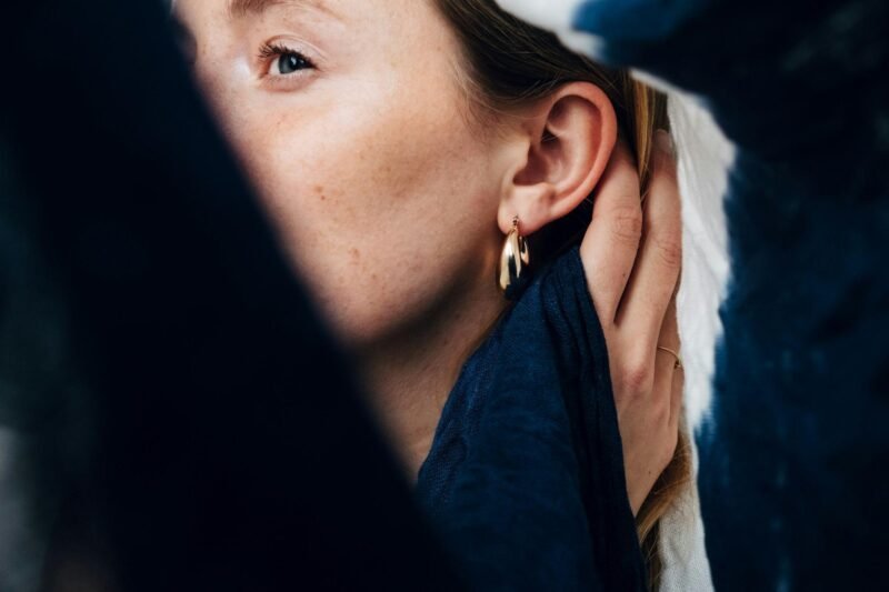 minimal jewelry & statement pieces