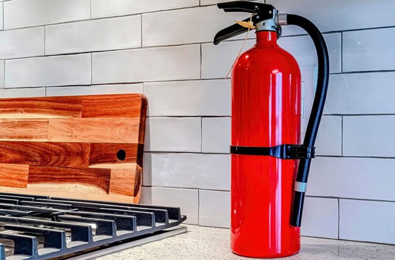 a simple guide to fire extinguisher at home