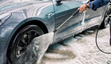 exploring the benefits of mobile car detailing