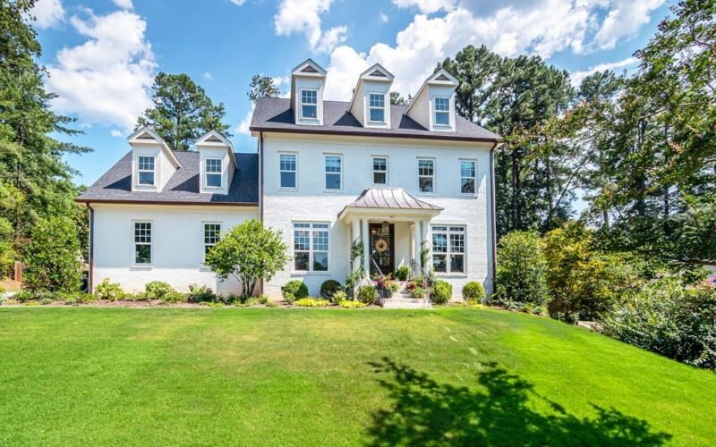 how exterior design choices influence curb appeal