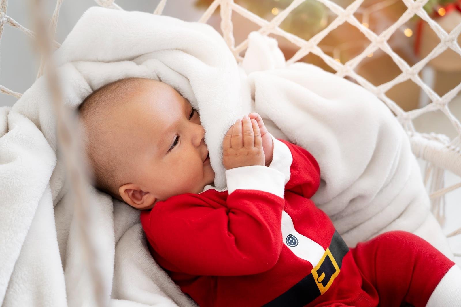 how to design a personalized baby gift that’s truly one of a kind 33