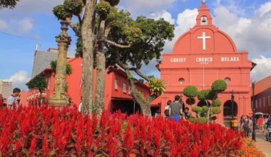 plan your malacca journey by bus – a budget traveler’s guide