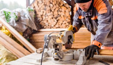 the benefits of hiring a professional carpenter for your projects