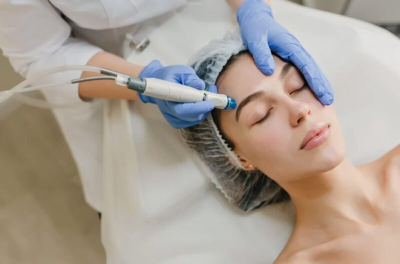 the ultimate guide to hydrafacial treatments at artisan aesthetic clinics