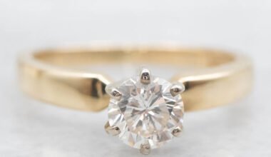 what key tips does rare carat jewelry guide give buyers