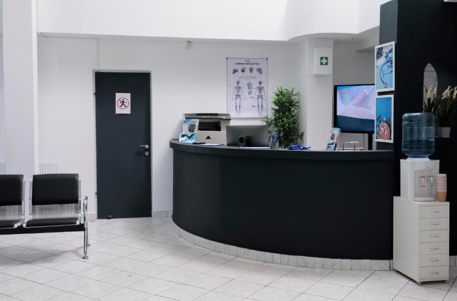 what materials offer best balance of durability and modern style for reception table 4