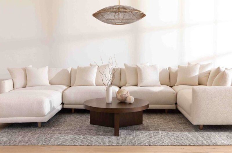 10 signs you’re shopping at the right furniture store for your beach