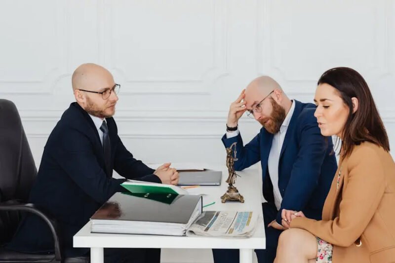 how divorce lawyers help protect your interests