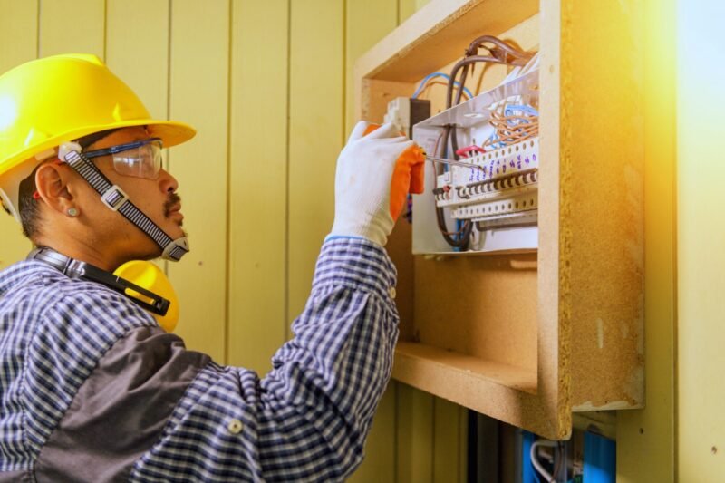 how full service electrical solutions ensure safety and efficiency