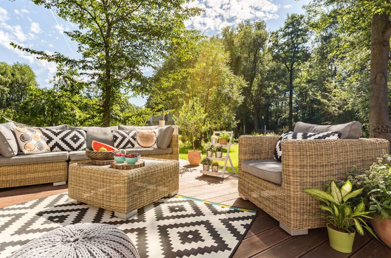 how to create a relaxing outdoor sanctuary