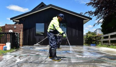 how to keep your driveway clean all year