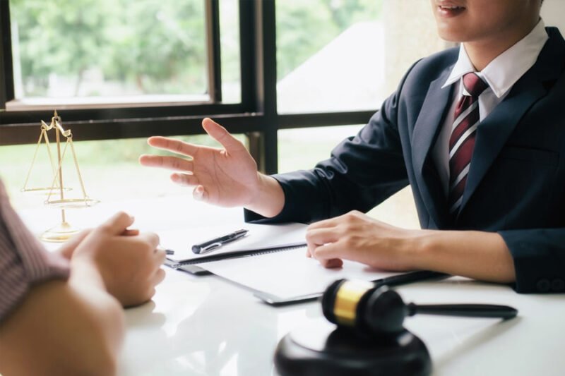 10 signs you need a wage and hour lawyer right now