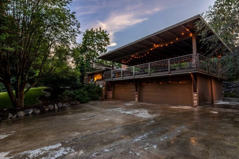 how exterior details shape a home’s first impression