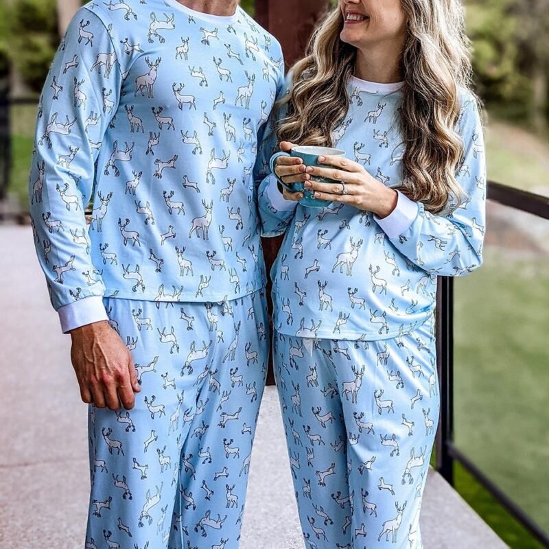 which fabrics enhance the look of family photo matching outfits