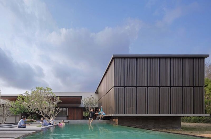 how tropical modernism is reshaping coastal thai architecture