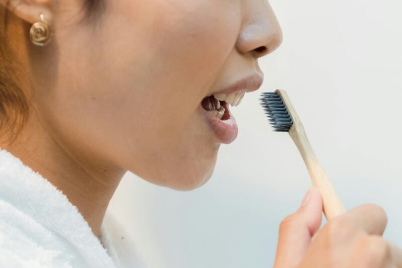 oral health problems that can develop quietly after tooth loss