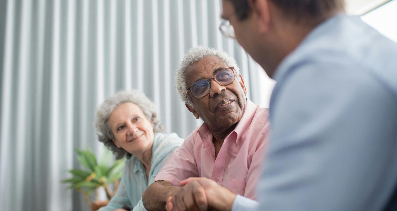 top benefits of choosing retirement living apartments for independent seniors