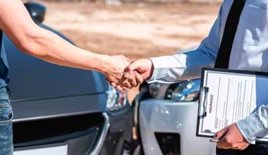 auto insurance claim service a complete guide to the claims process