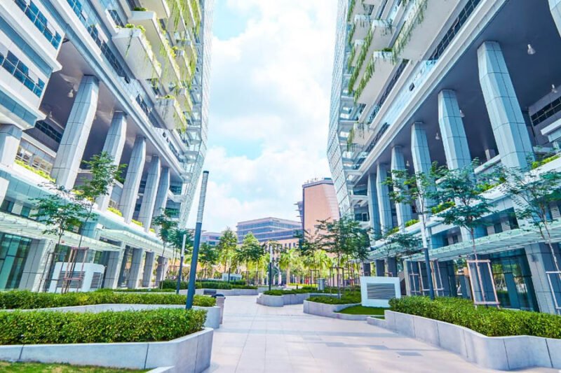 innovative trends in sustainable commercial construction