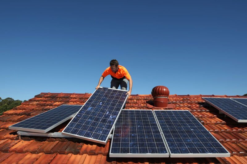 how can consumers contribute to renewable energy without installing solar panels