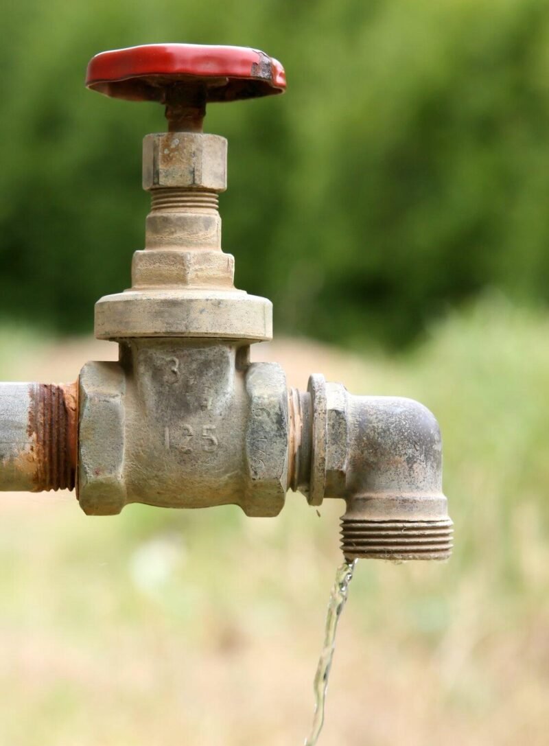 smart household hacks to prevent costly pipe bursts