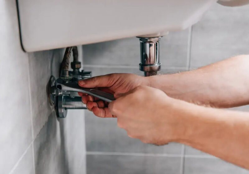 signs it may be time to replace your plumbing fixtures
