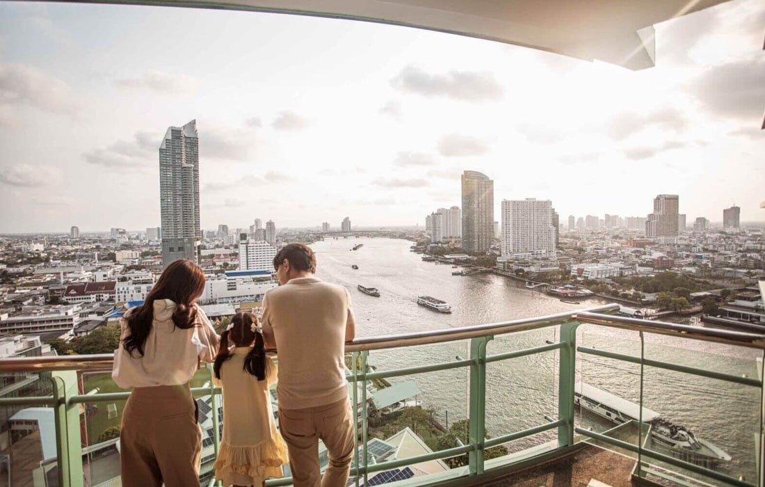 finding tranquil urban sanctuaries for family holidays in bangkok